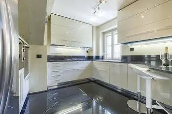 Suitelowcost - San Babila Duomo *