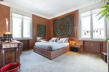 Suitelowcost - San Babila Duomo Hotel Mailand